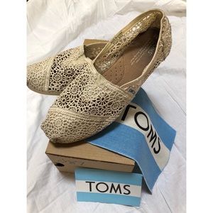 Toms Moroccan Crochet Slip-on